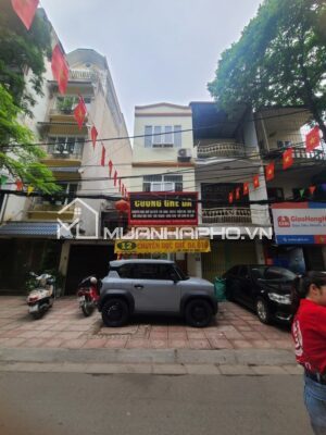 NHÀ PHỐ HUỲNH THÚC KHÁNG – VỈA HÈ Ô TÔ TRÁNH – BÁN ĐẤT – KINH DOANH SẦM UẤT