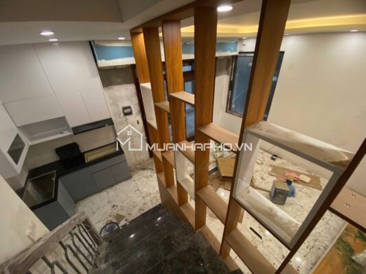 NHÀ MỚI ĐỦ CÔNG NĂNG – NỘI THẤT CƠ BẢN – GẦN PHỐ CÁCH Ô TÔ 60M.