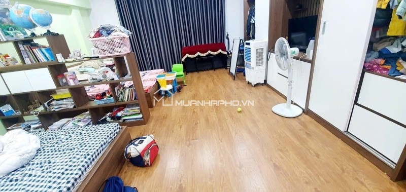 Ô TÔ – HAI THOÁNG TRƯỚC SAU –  40M RA MẶT PHỐ – 6 PHÒNG CHO THUÊ