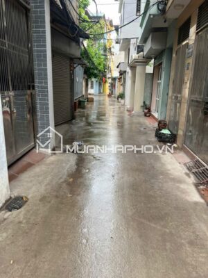 1 NHÀ RA Ô TÔ – GẦN PHỐ –  HÀNG XÓM NGOẠI GIAO ĐOÀN – NGÕ THÔNG