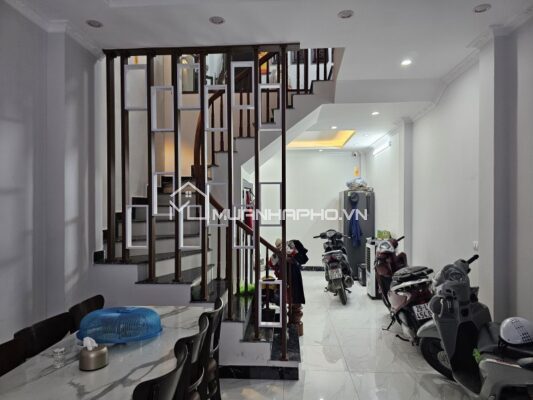 NHÀ ĐẸP BẮC TỪ LIÊM – CHỦ TỰ XÂY MỚI Ở GẦN 1 NĂM – ĐẦY ĐỦ TIỆN NGHI