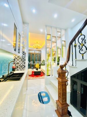 NHÀ ĐẸP Ở NGAY – FULL NỘI THẤT – TRUNG TÂM ĐỐNG ĐA – NGÕ THÔNG – SỔ VUÔNG CHÍNH CHỦ