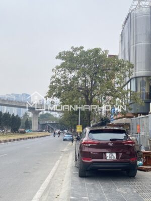 TOÀ NHÀ 7 TẦNG THANG MÁY – NGAY NGÃ TƯ VIEW CỰC THOÁNG – VỈA HÈ RỘNG