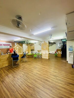 NHÀ SÂN VƯỜN – RỘNG RÃI – Ô TÔ VÀO NHÀ – VIEW THOÁNG – MẤY BƯỚC RA PHỐ