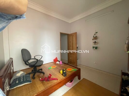 NHÀ 3 TẦNG – MẶT NGÕ THÔNG – 30M Ô TÔ TRÁNH – GẦN BÃI ĐỖ XE NGÀY ĐÊM