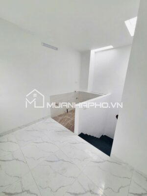NHÀ MỚI ĐẸP NGUYÊN XÁ – OTO ĐỖ CỔNG – YÊN TĨNH – GẦN QL32 – SẠCH SẼ VĂN MINH