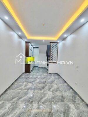 NHÀ MỚI ĐẸP NGUYÊN XÁ – OTO ĐỖ CỔNG – YÊN TĨNH – GẦN QL32 – SẠCH SẼ VĂN MINH
