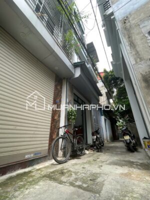 NHÀ 3 TẦNG – MẶT NGÕ THÔNG – 30M Ô TÔ TRÁNH – GẦN BÃI ĐỖ XE NGÀY ĐÊM