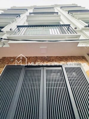 NHÀ MỚI ĐẸP NGUYÊN XÁ – OTO ĐỖ CỔNG – YÊN TĨNH – GẦN QL32 – SẠCH SẼ VĂN MINH