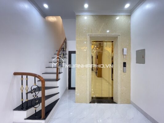 NHÀ 6 TẦNG THANG MÁY – GẦN PHỐ – THIẾT KẾ ĐẸP