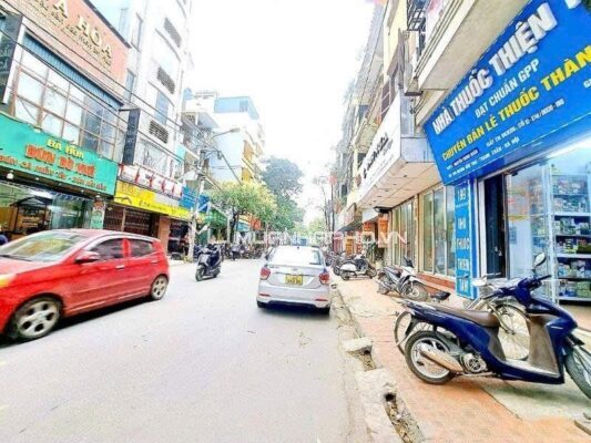 MẶT PHỐ KINH DOANH SẦM UẤT – 2 THOÁNG TRƯỚC SAU – VỈA HÈ RỘNG
