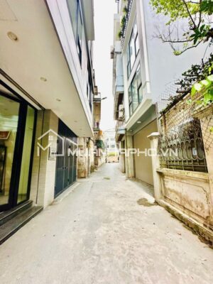 NHÀ 4 TẦNG – THIẾT KẾ HIỆN ĐẠI – GẦN PHỐ – TRƯỚC NHÀ THOÁNG SÁNG
