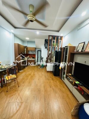 NHÀ 5 TẦNG – THIẾT KẾ HỢP LÝ – CÁCH PHỐ 100M