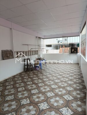 NHÀ ĐẸP Ở NGAY – HAI THOÁNG TRƯỚC SAU – GẦN NGOẠI GIAO ĐOÀN