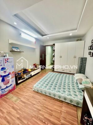 NHÀ 5 TẦNG – THIẾT KẾ HIỆN ĐẠI – GẦN NGAY PHỐ