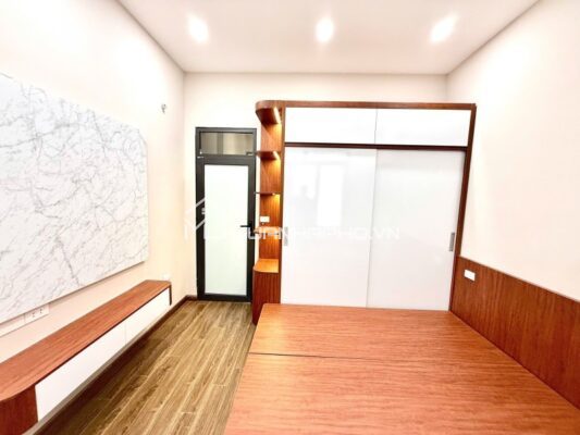 TRUNG TÂM THANH XUÂN – 60M Ô TÔ TRÁNH – FULL NỘI THẤT – NHÀ ĐẸP 4 NGỦ