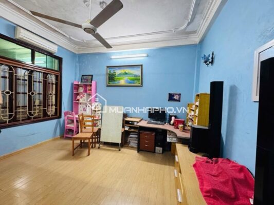 NHÀ 4 TẦNG PHỐ KIM MÃ – NGÕ NÔNG – YÊN TĨNH, AN NINH TỐT