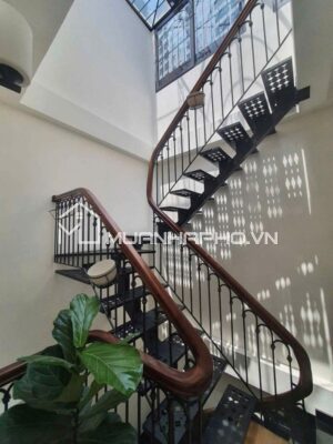 NHÀ PHÂN LÔ TRUNG TÂM NGÃ TƯ SỞ – XE Ô TÔ VÀO NHÀ – NGÕ THOÁNG – DÂN TRÍ CAO