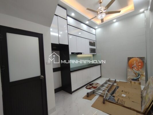 LÔ GÓC – NHÀ THOÁNG ĐẸP – NGÕ THÔNG BA GÁC TRÁNH – NỘI THẤT FULL