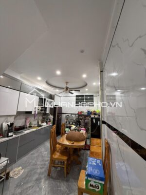NHÀ 5 TẦNG – PHÂN LÔ PHAN ĐÌNH GIÓT – VỊ TRÍ ĐẸP – GẦN PHỐ