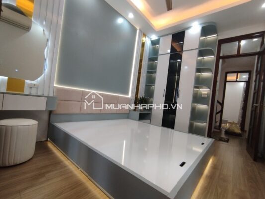 LÔ GÓC – NHÀ THOÁNG ĐẸP – NGÕ THÔNG BA GÁC TRÁNH – NỘI THẤT FULL