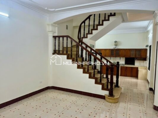 NHÀ 4 TẦNG NGUYỄN NGỌC VŨ – KHUNG CỘT CHẮC CHẮN – CÁCH Ô TÔ 20M
