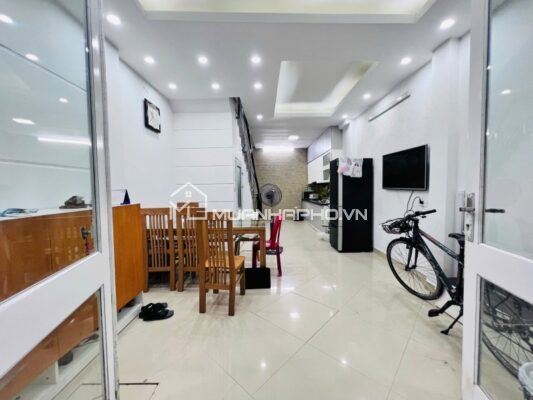NHÀ 5 TẦNG TRUNG LIỆT – THỬA ĐẤT VUÔNG VẮN – THIẾT KẾ HIỆN ĐẠI