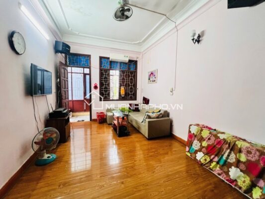 NHÀ 3 TẦNG NGUYỄN KHANG – LÔ GÓC – CÁCH 1 NHÀ RA PHỐ