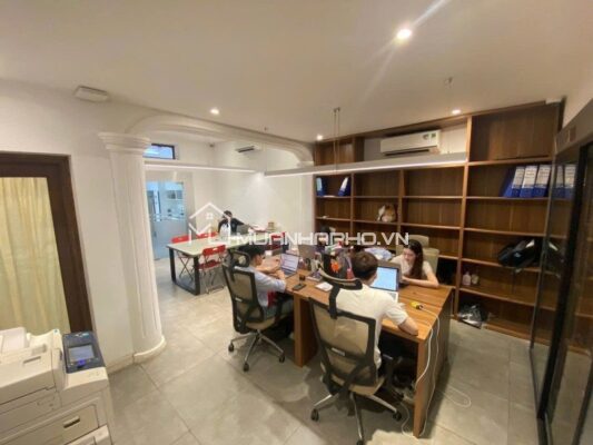 NHÀ 4 TẦNG ĐẶNG VĂN NGỮ – MẶT TIỀN RỘNG – Ô TÔ VÀO NHÀ