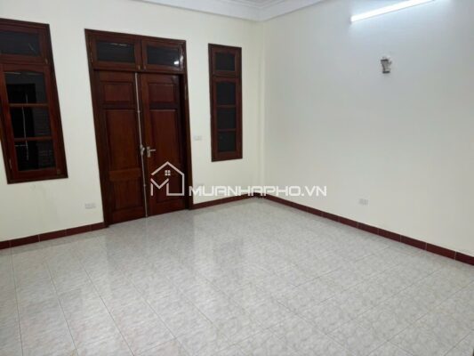 NHÀ 4 TẦNG NGUYỄN NGỌC VŨ – KHUNG CỘT CHẮC CHẮN – CÁCH Ô TÔ 20M