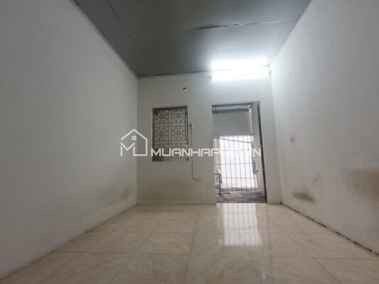 NHÀ PHỐ CẦU GIẤY – NHÀ CŨ CÓ THỂ Ở TẠM – GIAO THÔNG THUẬN LỢI