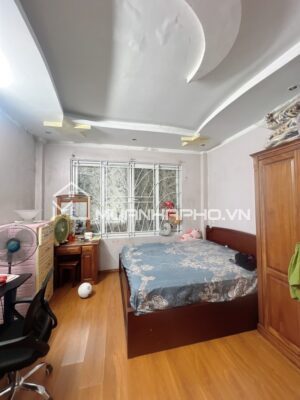 NHÀ 4 TẦNG PHỐ TỨ LIÊN – Ô TÔ GẦN NHÀ – TIỀM NĂNG TĂNG GIÁ