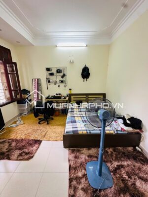 PHÂN LÔ  Ô TÔ ĐỖ CỬA – NGÕ THÔNG KINH DOANH – 2 THOÁNG TRƯỚC SAU