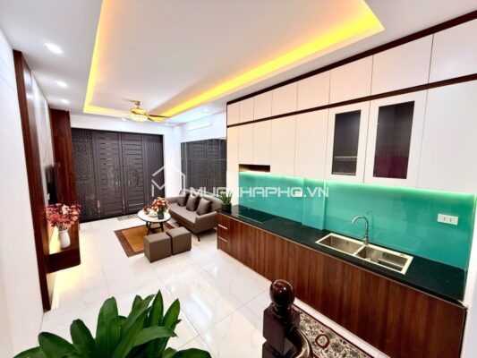 VỊ TRÍ TRUNG TÂM – 60M RA Ô TÔ – TRƯỚC NHÀ THOÁNG – KHU DÂN TRÍ CAO, AN NINH TỐT