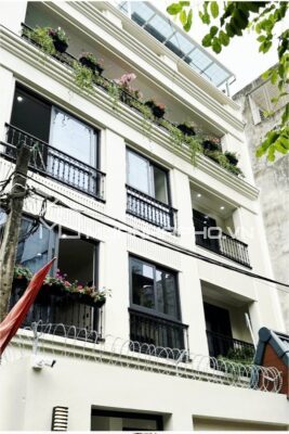 BIỆT THỰ SÂN VƯỜN ĐẸP – LÔ GÓC – 5 TẦNG THANG MÁY – 2 MẶT NGÕ Ô TÔ TRÁNH