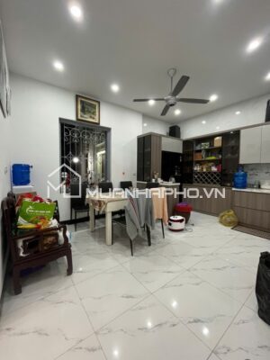 NHÀ 5 TẦNG ĐỘI CẤN – CÓ SÂN RỘNG THOÁNG – CÁCH Ô TÔ 20M