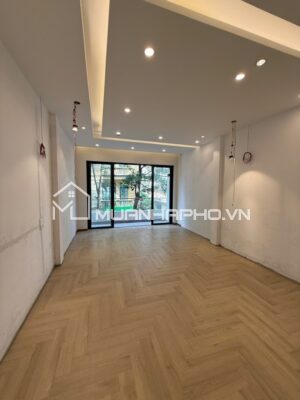 NHÀ PHỐ HOÀNG CẦU – 5 TẦNG THANG MÁY –  GẦN PHỐ – THOÁNG TRƯỚC SAU