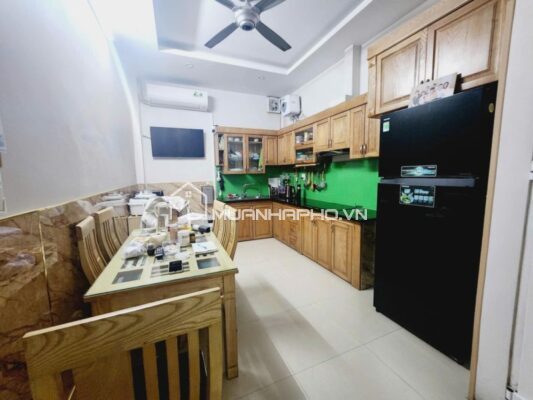 NHÀ 5 TẦNG ĐỘI CẤN – CÓ Ô CHỜ THANG MÁY – CÁCH PHỐ 30M