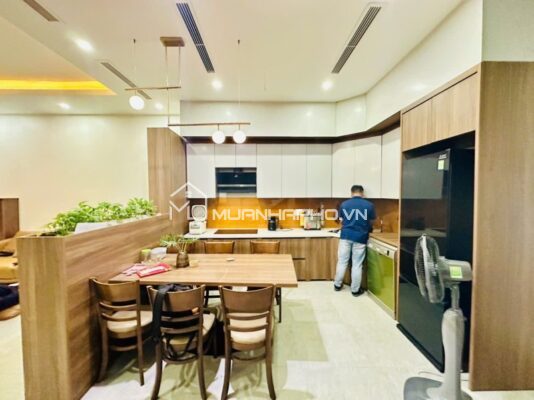 NHÀ 4 TẦNG CẦU GIẤY – THIẾT KẾ ĐẸP – NỘI THẤT XỊN – GẦN CHỢ