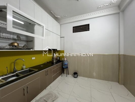 NHÀ 4 TẦNG XUÂN THỦY – LÔ GÓC 3 MẶT THOÁNG – Ô TÔ NHỎ VÀO NHÀ