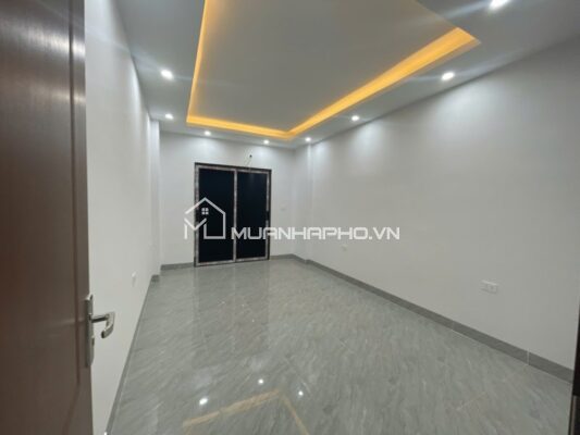 NHÀ MỚI 5 TẦNG YÊN NỘI – GẦN Ô TÔ TRÁNH – GẦN CHỢ DÂN SINH