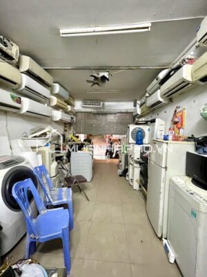 MẶT PHỐ HOÀNG VĂN THÁI – KINH DOANH SẦM UẤT – ĐƯỜNG Ô TÔ